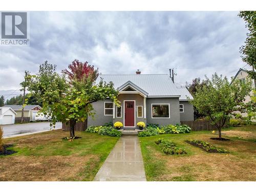 507 Seventh Street E, Revelstoke, BC - Outdoor With Facade