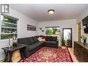 507 Seventh Street E, Revelstoke, BC  - Indoor Photo Showing Living Room 