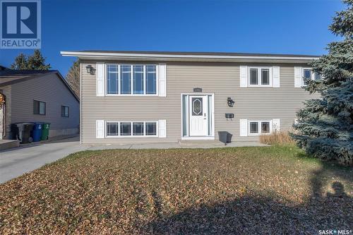 366 Allegretto Crescent, Saskatoon, SK - Outdoor