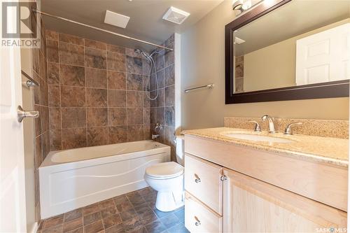 366 Allegretto Crescent, Saskatoon, SK - Indoor Photo Showing Bathroom