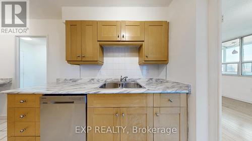 906 - 130 Neptune Drive, Toronto, ON - Indoor Photo Showing Kitchen With Double Sink