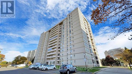 906 - 130 Neptune Drive, Toronto, ON - Outdoor With Balcony With Facade