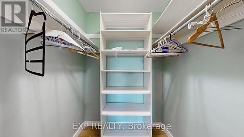 906 - 130 Neptune Drive, Toronto, ON - Indoor With Storage