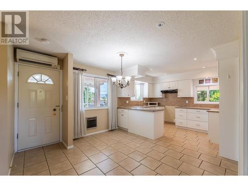 13018 Armstrong Avenue, Summerland, BC - Indoor Photo Showing Kitchen