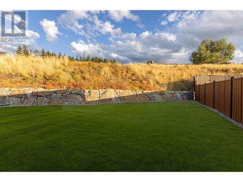 455 Redtail Court, Kelowna, BC - Outdoor