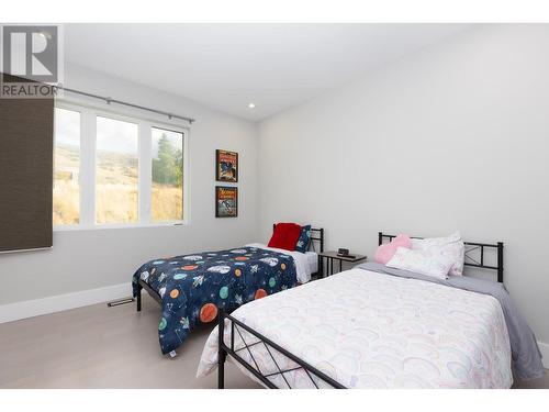 455 Redtail Court, Kelowna, BC - Indoor Photo Showing Bedroom