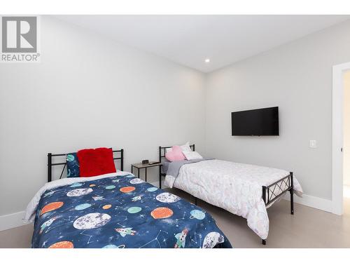 455 Redtail Court, Kelowna, BC - Indoor Photo Showing Bedroom