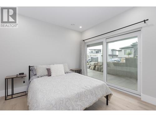 455 Redtail Court, Kelowna, BC - Indoor Photo Showing Bedroom