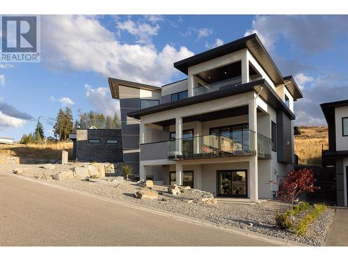 455 Redtail Court, Kelowna, BC - Outdoor