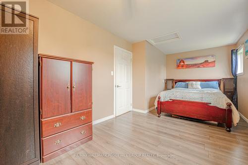 8747 10Th Line, Essa, ON - Indoor Photo Showing Bedroom