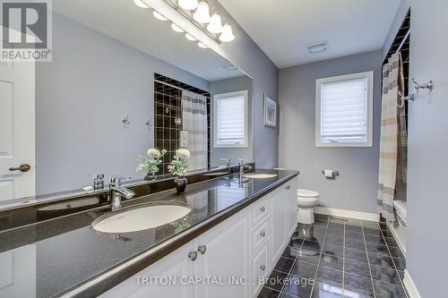 150 Andrew Hill Drive, Vaughan, ON - Indoor Photo Showing Bathroom