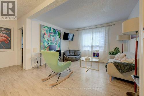 46 Cherry Street, Kitchener, ON - Indoor Photo Showing Living Room