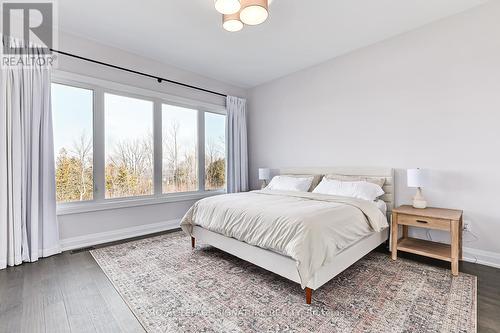 107 Sladden Court, Blue Mountains, ON - Indoor Photo Showing Bedroom