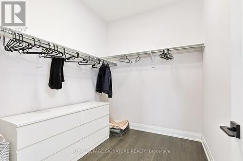 107 Sladden Court, Blue Mountains, ON - Indoor With Storage