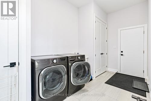 107 Sladden Court, Blue Mountains, ON - Indoor Photo Showing Laundry Room