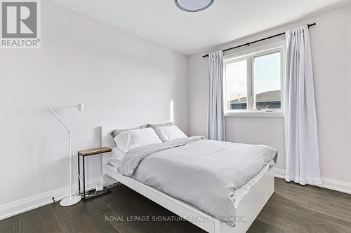 107 Sladden Court, Blue Mountains, ON - Indoor Photo Showing Bedroom