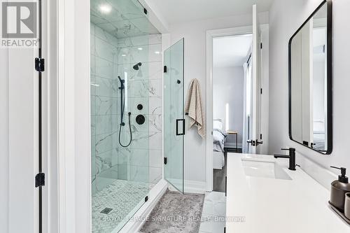 107 Sladden Court, Blue Mountains, ON - Indoor Photo Showing Bathroom