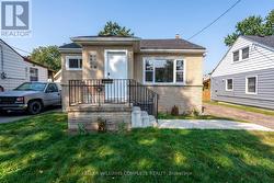 85 WALTER AVENUE N  Hamilton, ON L8H 5P8