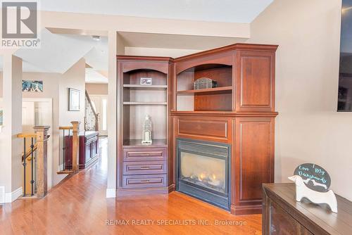 29 Oak Ridge Drive, Orangeville, ON - Indoor With Fireplace