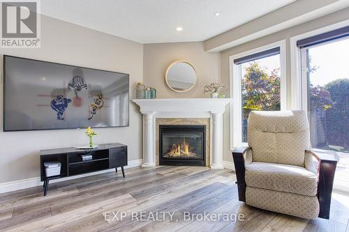 121 Sumner Crescent, Grimsby, ON - Indoor Photo Showing Living Room With Fireplace