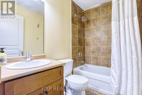 121 Sumner Crescent, Grimsby, ON - Indoor Photo Showing Bathroom