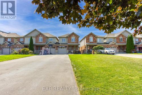 121 Sumner Crescent, Grimsby, ON - Outdoor With Facade