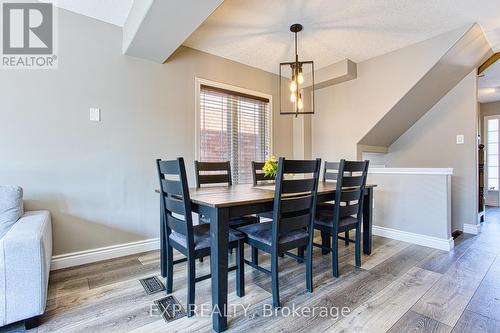 121 Sumner Crescent, Grimsby, ON - Indoor Photo Showing Dining Room