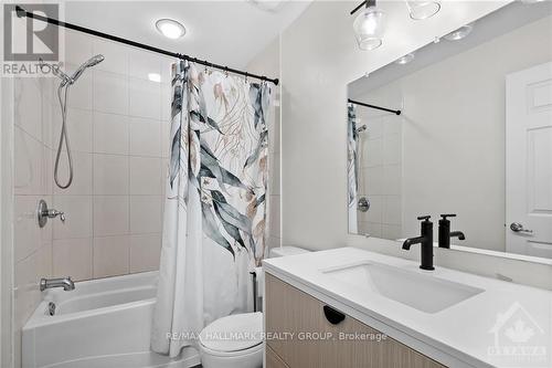 1554 Haydon Circle, Ottawa, ON - Indoor Photo Showing Bathroom