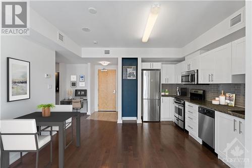 40 Nepean Street Unit#1302, Ottawa, ON - Indoor Photo Showing Kitchen