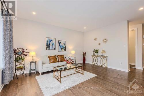 249 Appalachian Circle, Ottawa, ON - Indoor Photo Showing Living Room