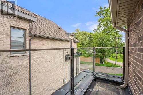 1076 Roosevelt Road, Mississauga, ON - Outdoor With Balcony With Exterior