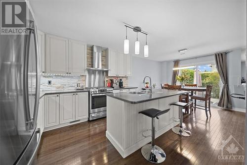 306 Riversedge Crescent, Ottawa, ON - Indoor Photo Showing Kitchen With Upgraded Kitchen