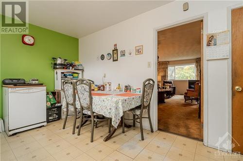 1313 Coldrey Avenue, Ottawa, ON - Indoor Photo Showing Dining Room