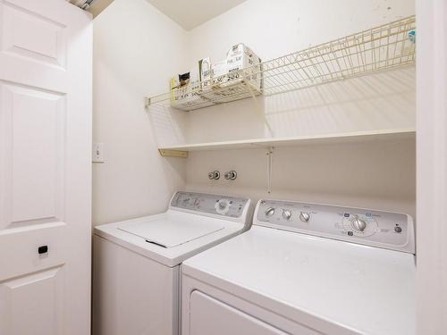 Salle de lavage - 214-325 Rue Éricka, Laval (Fabreville), QC - Indoor Photo Showing Laundry Room