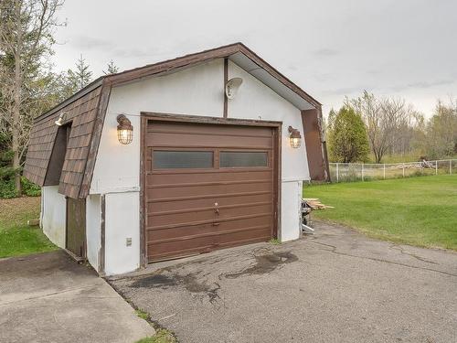 Garage - 1520 Ch. Ste-Angélique, Saint-Lazare, QC - Outdoor With Exterior