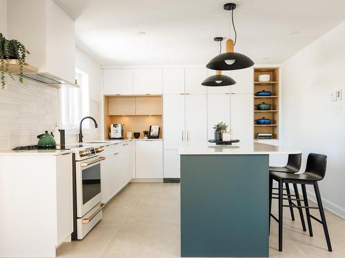 Kitchen - 3131 Rue Du Gadelier, Saint-Bruno-De-Montarville, QC - Indoor Photo Showing Kitchen With Upgraded Kitchen