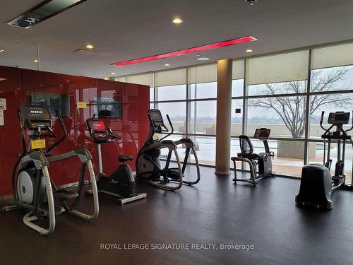 2506-125 Village Green Sq, Toronto, ON - Indoor Photo Showing Gym Room