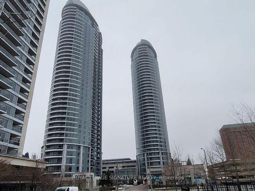 2506-125 Village Green Sq, Toronto, ON - Outdoor With Facade