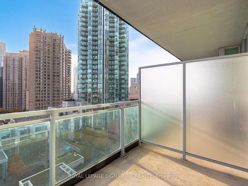 1509-223 Webb Dr, Mississauga, ON - Outdoor With Balcony With Exterior