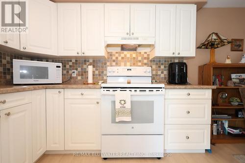 266 Pebble Beach Parkway, South Huron (Stephen Twp), ON - Indoor Photo Showing Kitchen