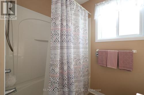 266 Pebble Beach Parkway, South Huron (Stephen Twp), ON - Indoor Photo Showing Bathroom