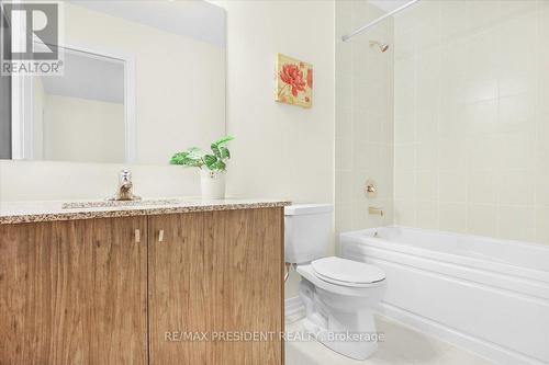 21 Tyler Avenue, Erin, ON - Indoor Photo Showing Bathroom