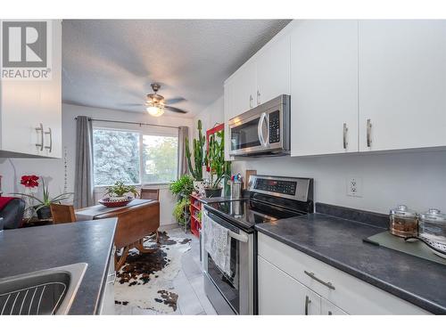 198 Roy Avenue Unit# 207, Penticton, BC - Indoor Photo Showing Kitchen