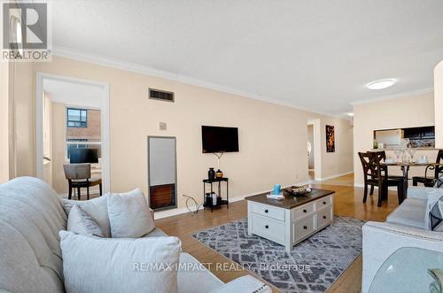 715 - 1665 Pickering Parkway, Pickering, ON - Indoor Photo Showing Living Room