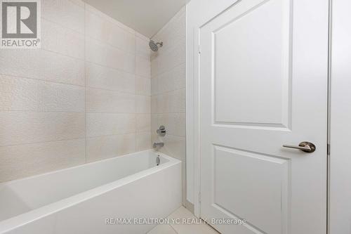 A205 - 30 Upper Mall Way, Vaughan, ON - Indoor Photo Showing Bathroom