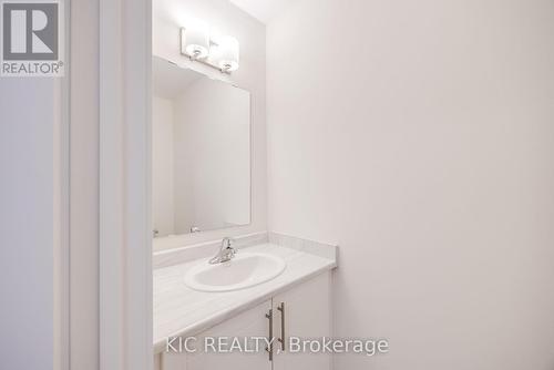 62 Dandara Gate, Vaughan, ON -  Photo Showing Bathroom