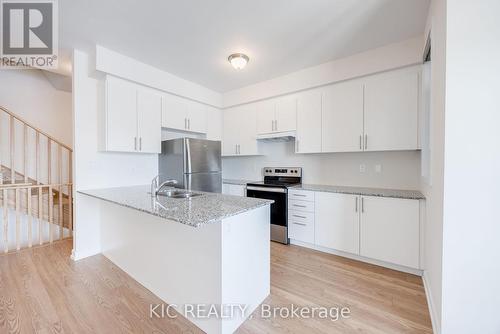 62 Dandara Gate, Vaughan, ON - Indoor Photo Showing Kitchen With Double Sink