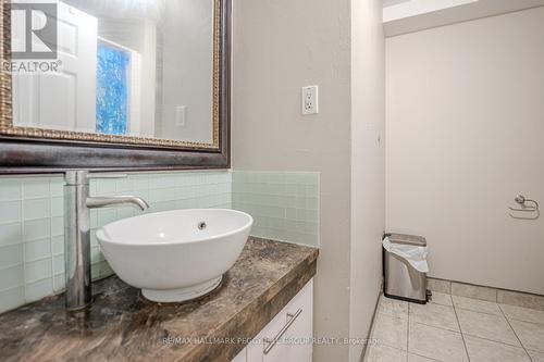 Lower - 69 Moir Crescent, Barrie, ON - Indoor Photo Showing Bathroom