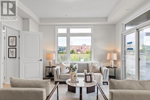 12 Wyn Wood Lane, Orillia, ON - Indoor Photo Showing Living Room