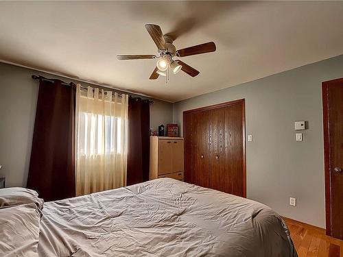 Chambre Ã Â coucher - 353 Av. Jules-Léger, Saint-Anicet, QC - Indoor Photo Showing Bedroom